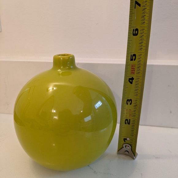 SOLD- Create and barrel ceramic bud vase - Picture 3 of 6